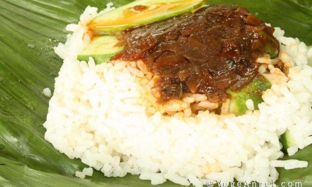 Vegetarian Recipe: Coconut Milk Rice with Spicy Condiment