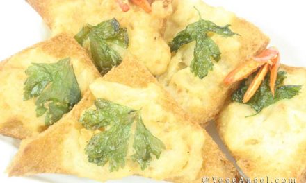 Vegetarian Recipe: Deep-Fried Bread Topped with Crushed Bean Curd