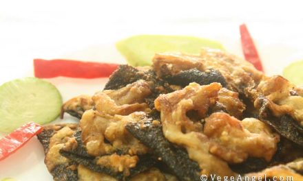 Vegetarian Recipe: Fried Oyster Mushroom with Seaweed Flakes