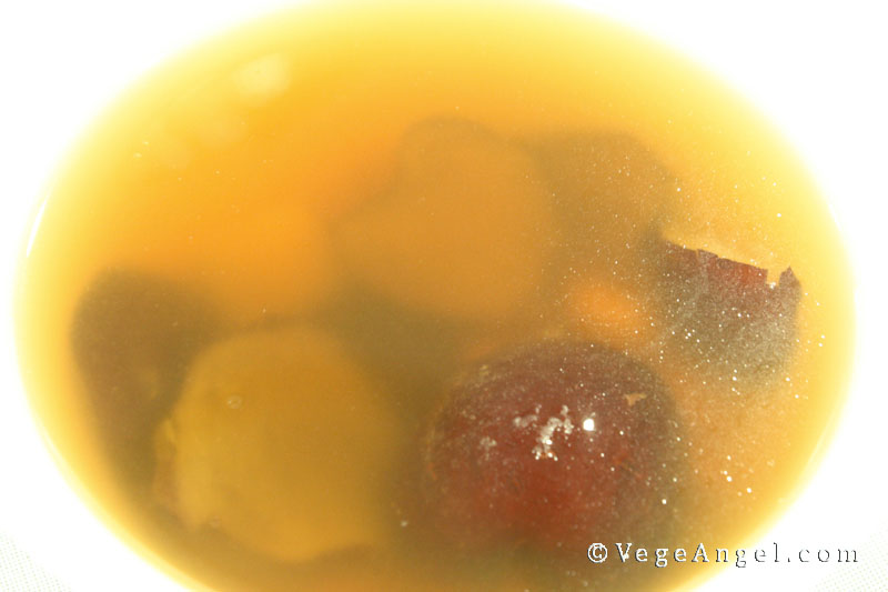 Vegetarian Recipe: Groundnut Kernels with Kudzu Root Soup