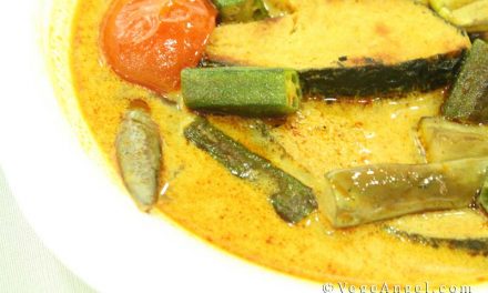 Vegetarian Recipe: Hot and Sour Vegetable Curry