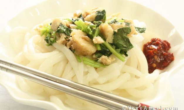 Vegetarian Recipe: Short Rice Noodles with Diced Coriander