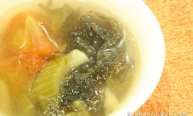 Vegetarian Recipe: Seaweed with Tomato Soup