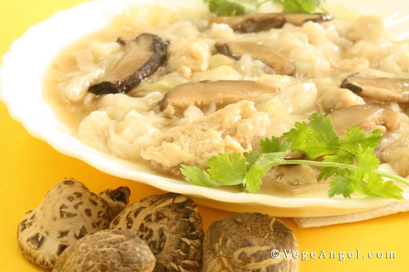 Vegetarian Recipe: Rice Noodles in Vegetable Gravy