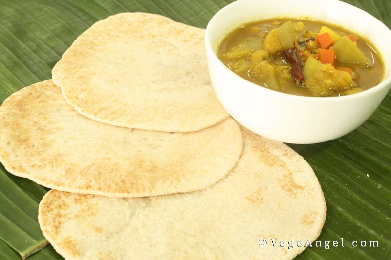 Vegetarian Recipe: Chapati with Vegetable Dal Curry