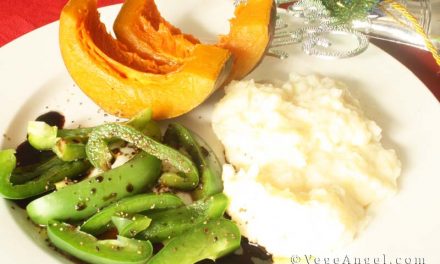 Vegetarian Recipe: Steamed Pumpkin with Bell Peppers and Balsamic Vinegar