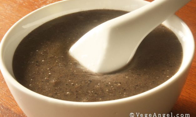 Vegetarian Recipe: Black Sesame Dessert Soup