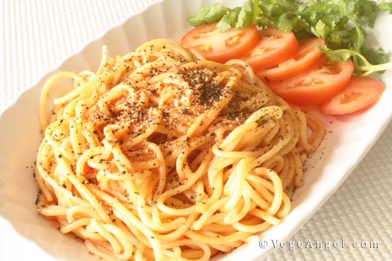 Vegetarian Recipe: Spaghetti with Tomato Sauce
