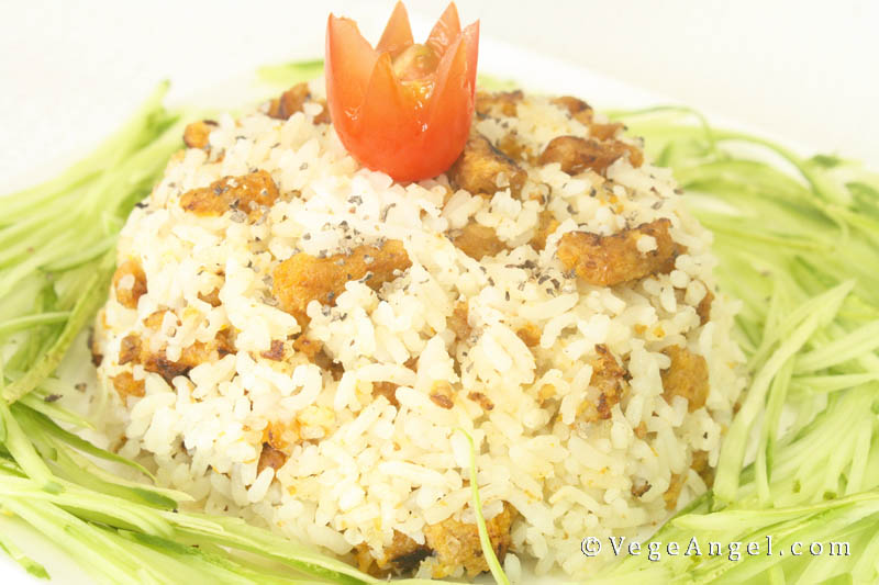 Vege Angel’s 300th Vegetarian Recipe: Vegan Egg Fried Rice