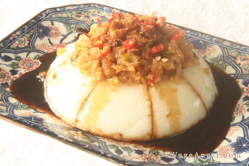 Vegetarian Recipe: Rice Bowl Cakes | VegeAngel