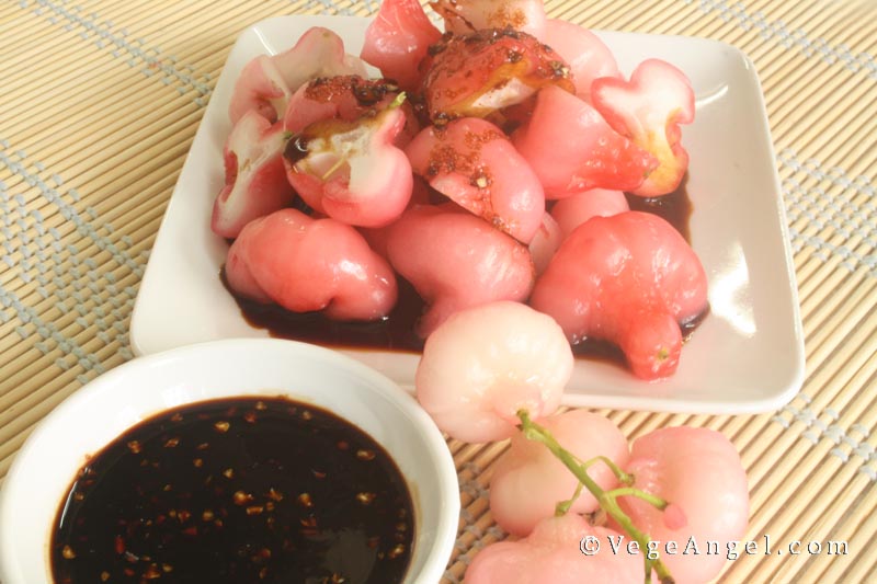 Vegetarian Recipe: Wax Apples in Sugary Soy Sauce