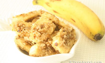 Vegan Recipe: Fresh Bananas Coated With Fragrant Oatmeal