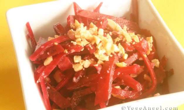 Vegan Recipe: Beetroot Strips with Lemon Juice and Crushed Peanuts