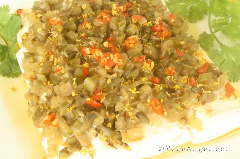 Vege Angel 400th Vegetarian Recipe: Steamed Silken Tofu with Osmanthus Flowers
