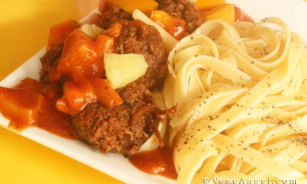 Vegan Recipe: Pasta with Vegan Meatballs in Tomato Sauce