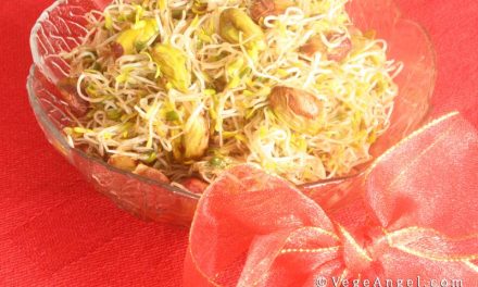 Vegan Recipe: Alfalfa and Pistachio Salad with Balsamic Vinegar