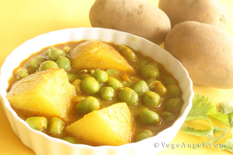 Vegan Recipe: Green Pea and Russet Potato Curry