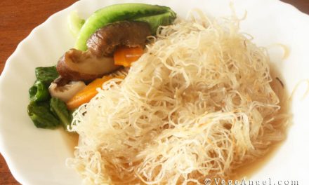 Vegan Recipe: Fragrant and Crispy Rice Vermicelli in Shiitake Mushroom Gravy