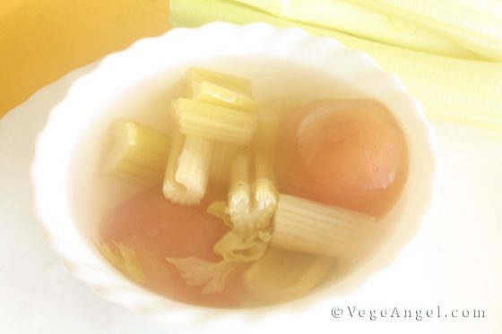 Celery and Apple Soup 西芹苹果汤