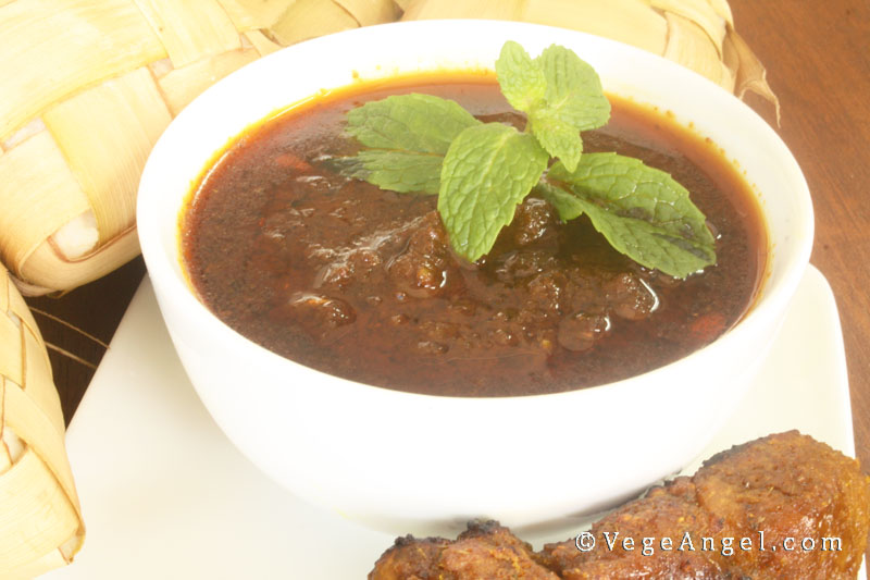 Vegan Recipe: Vegan Satay Sauce
