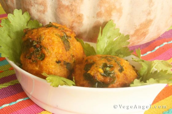 Fried Pumpkin and Coriander Balls 南瓜香菜炸丸