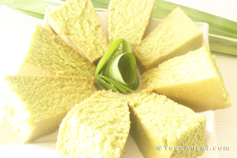 Vegan Recipe: Eggless Pandan Sponge Cake