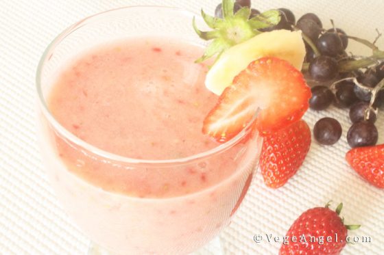 Banana and Strawberry Smoothie 草莓香蕉思慕雪