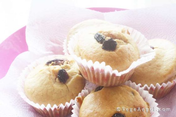 Eggless Almond and Raisin Mini Cakes 无蛋杏仁葡干迷你蛋糕