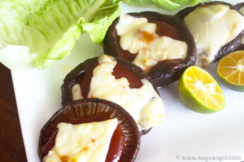 Vegetarian Recipe: Baked Shiitake Mushrooms with Cheese Strips