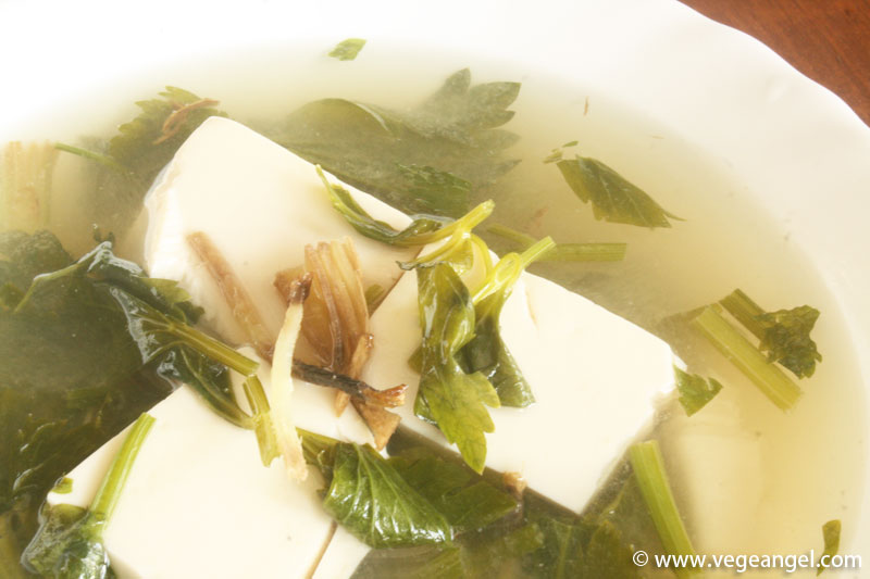 Vegan Recipe: Parsley, Tofu and Organic Miso Soup