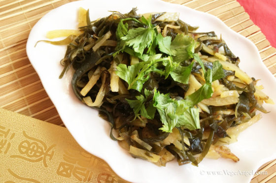 Stir-Fried Kelp and Potato Strips with Organic Sea Salt 香炒有机海盐海带土豆丝